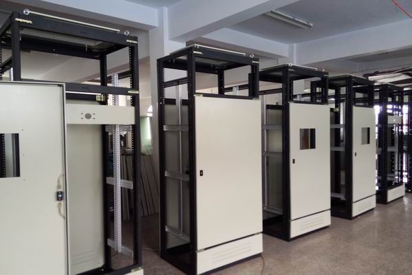 如皋控制柜-3683厂家控制柜检修需要注意的